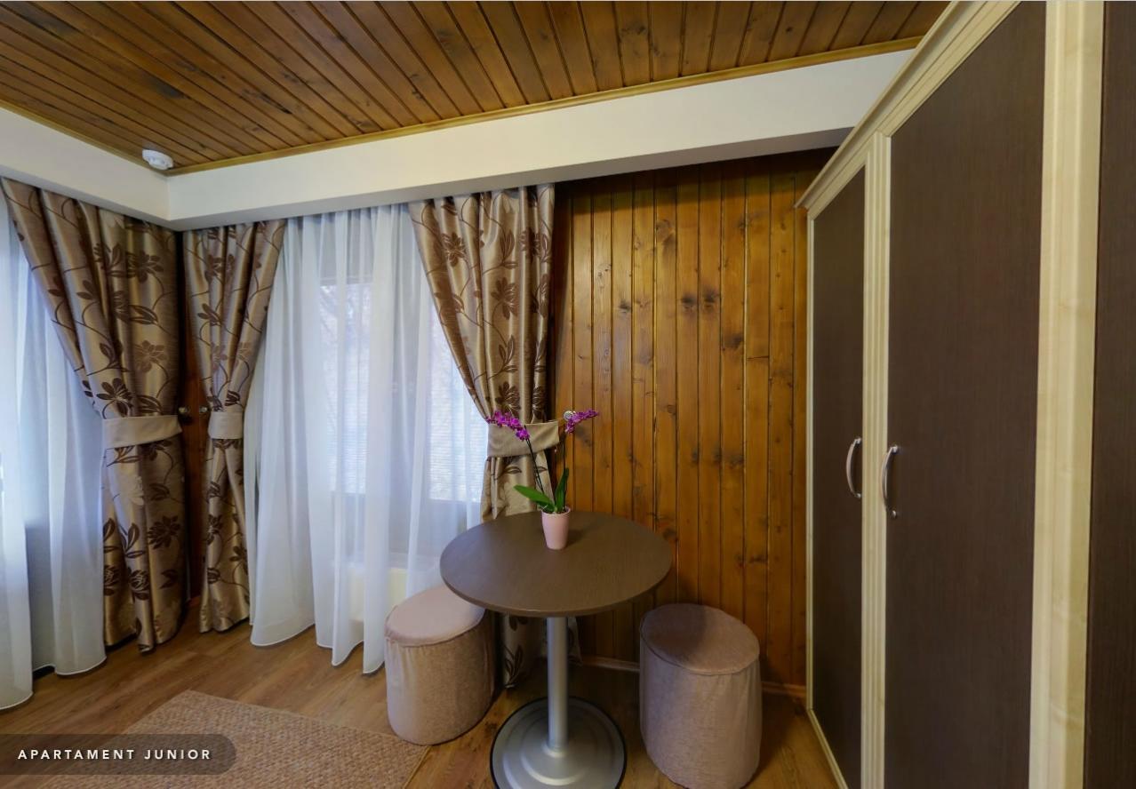 Hotel Hillden Lodge&Restaurant Drumu Carului Buitenkant foto