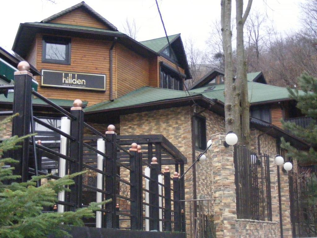 Hotel Hillden Lodge&Restaurant Drumu Carului Buitenkant foto